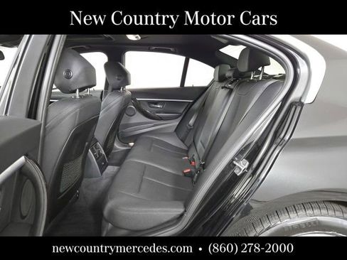 Used 2018 BMW 330i xDrive Sedan AWD/4WD image 12