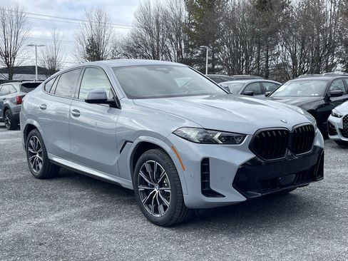 Used 2026 BMW X6 xDrive40i AWD/4WD image 3