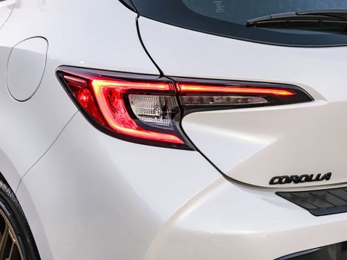 Certified 2024 Toyota Corolla SE w/ SE Package FWD image 7