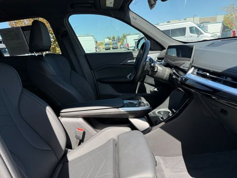 Used 2024 BMW X1 xDrive28i w/ M Sport Package AWD/4WD image 19