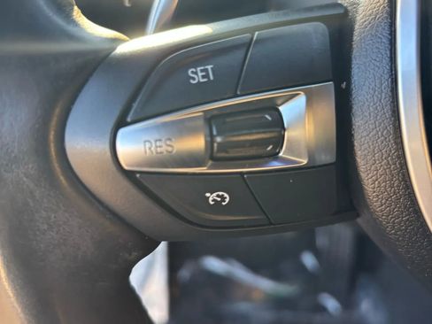 Used 2016 BMW M235i xDrive Coupe image 10