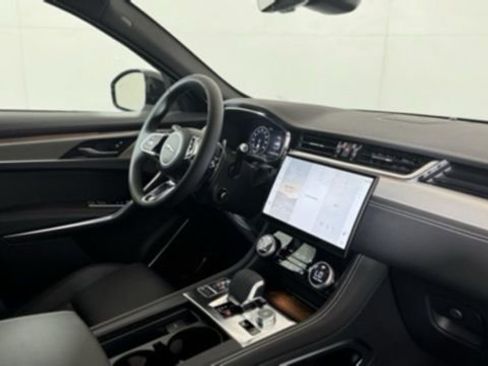 New 2026 Jaguar F-PACE R-Dynamic S image 16