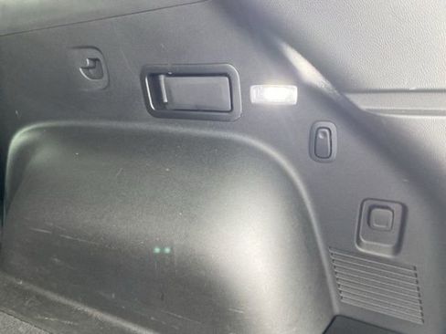 Used 2025 Chevrolet Blazer LT image 29