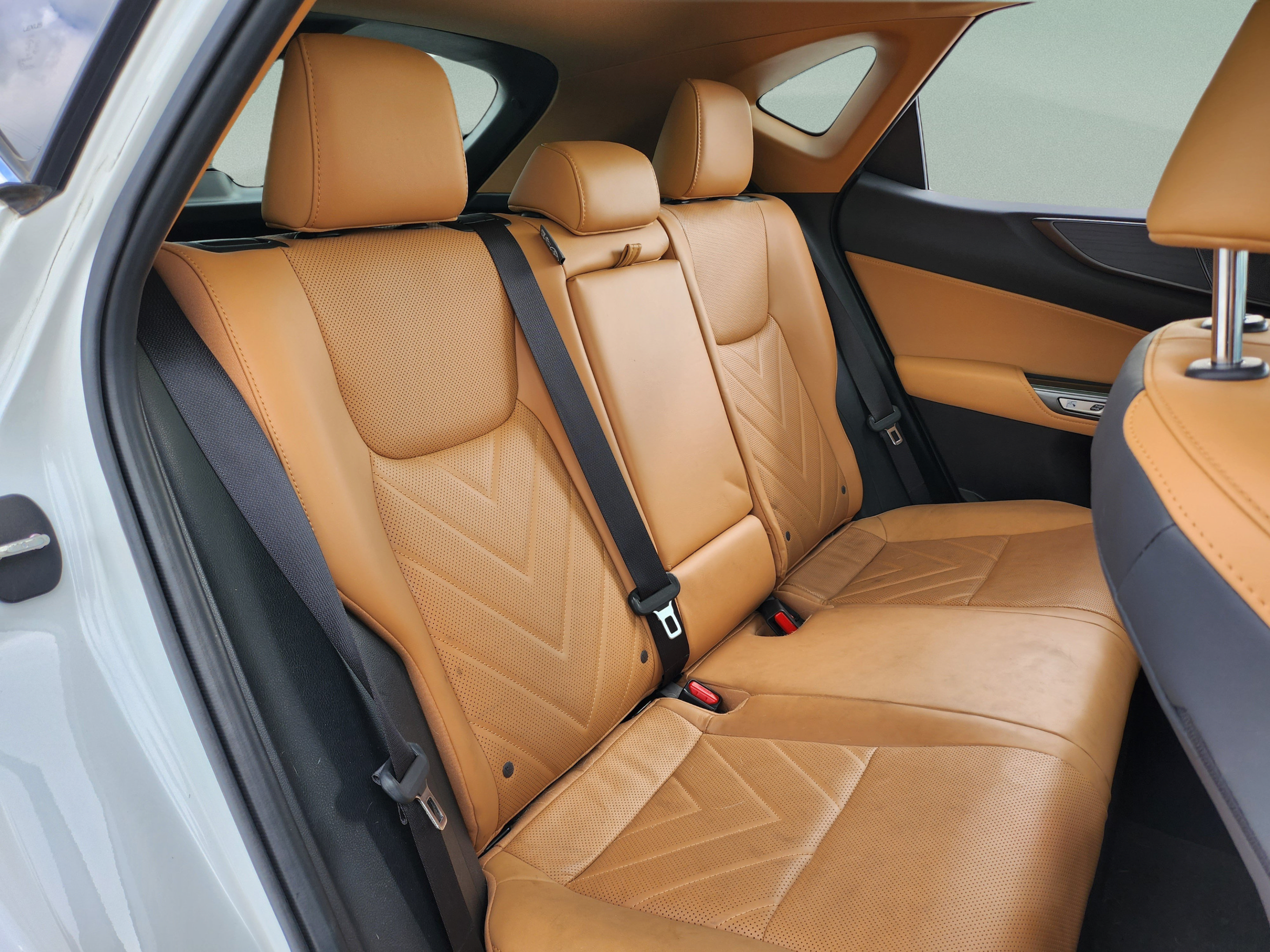 Used 2024 Lexus NX 350h AWD w/ Vision Package image 32