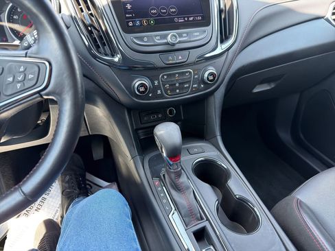 Certified 2022 Chevrolet Equinox RS w/ RS Leather Package FWD image 23