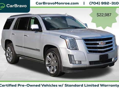 Certified 2018 Cadillac Escalade Premium Luxury AWD/4WD image 4