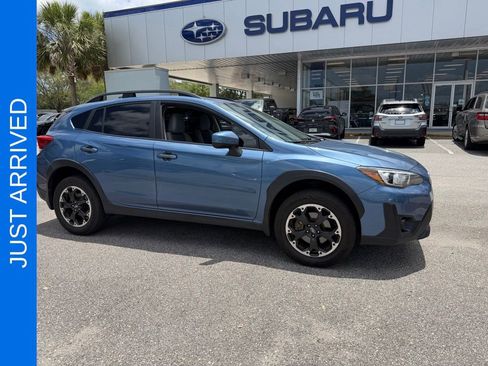 Used 2021 Subaru Crosstrek 2.0i Premium w/ Moonroof Package AWD/4WD image 1
