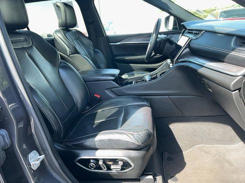 Used 2021 Jeep Grand Cherokee L Overland w/ Luxury Tech Group IV image 25