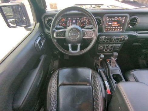 Used 2021 Jeep Wrangler Unlimited Sahara AWD/4WD image 18