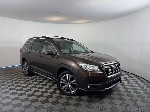 Used 2019 Subaru Ascent Limited w/ Popular Package #3 AWD/4WD image 1