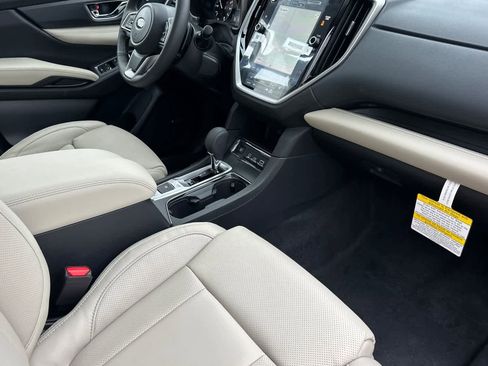 New 2025 Subaru Ascent Limited image 18