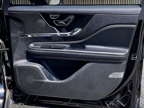 Used 2023 Lincoln Corsair AWD w/ Equipment Group 101A image 24