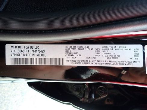 New 2026 RAM 1500 4x4 Crew Cab image 17