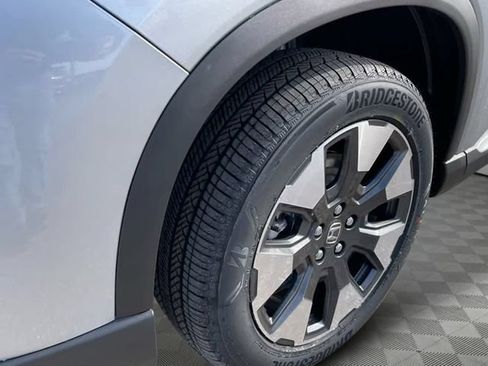 New 2026 Honda Pilot Touring image 10