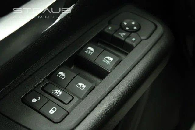 Used 2025 RAM 1500 Big Horn AWD/4WD image 21