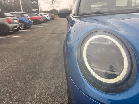 Used 2025 MINI Cooper S FWD image 10