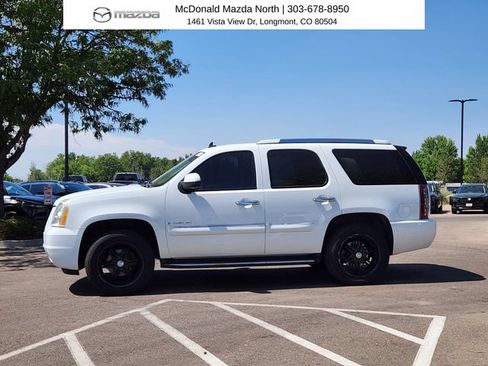 Used 2007 GMC Yukon Denali AWD/4WD image 2