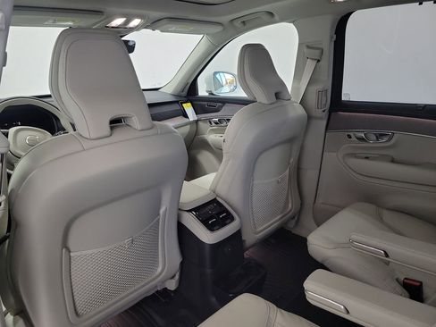 New 2026 Volvo XC90 T8 Ultra w/ Protection Package Premier image 15