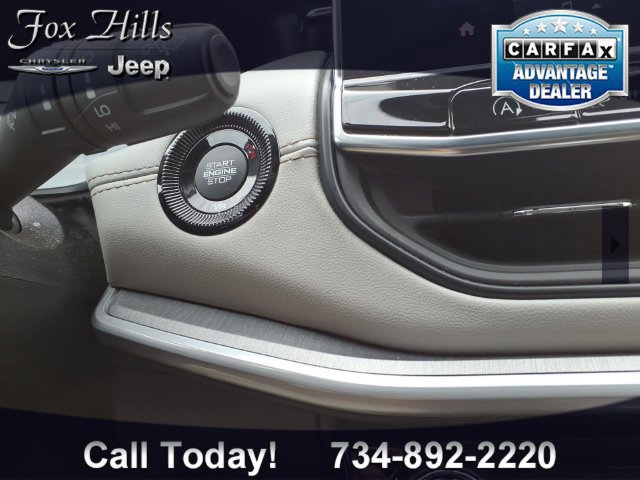 Used 2024 Jeep Compass Limited AWD/4WD image 24