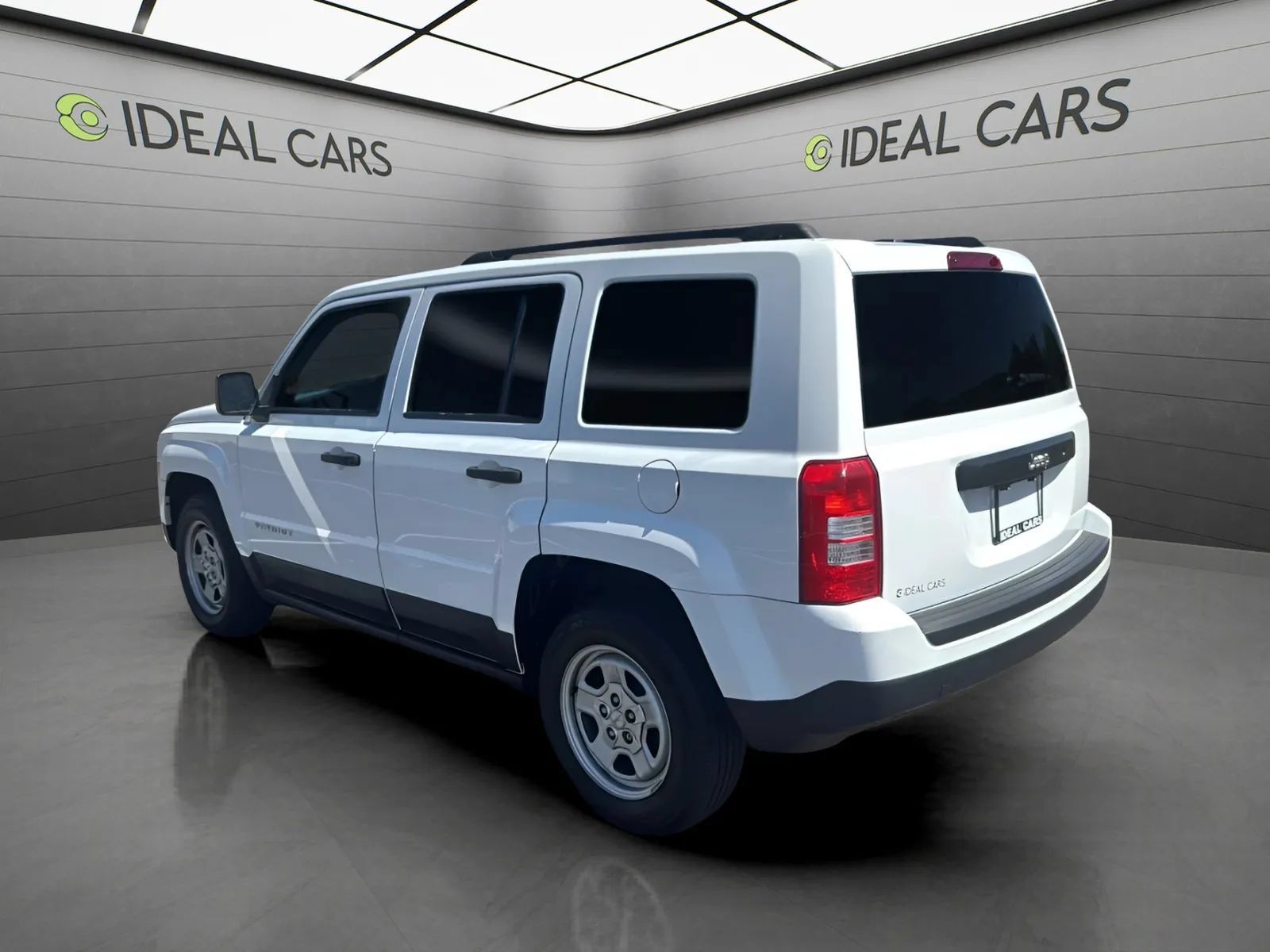 Used 2017 Jeep Patriot Sport FWD image 7