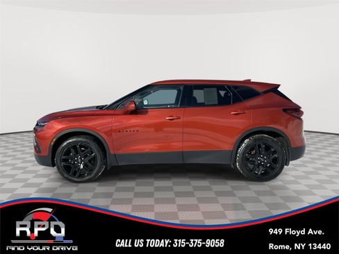 Used 2021 Chevrolet Blazer LT w/ LPO, Black Accent Package image 2