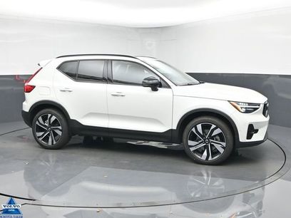 Used 2024 Volvo XC40 B5 Plus