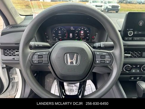 Used 2023 Honda Accord EX image 23