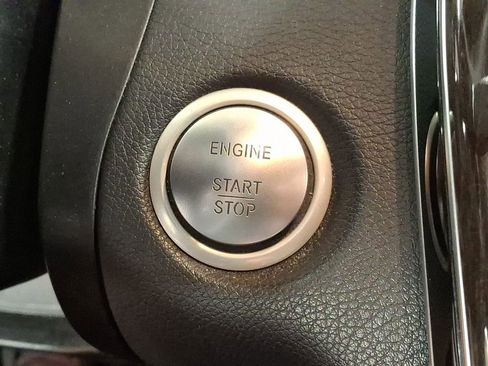 Used 2018 Mercedes-Benz C 300 4MATIC Cabriolet image 19