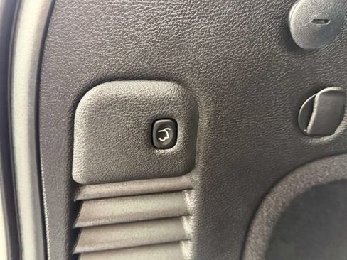 Used 2019 Jeep Grand Cherokee Limited X AWD/4WD image 9