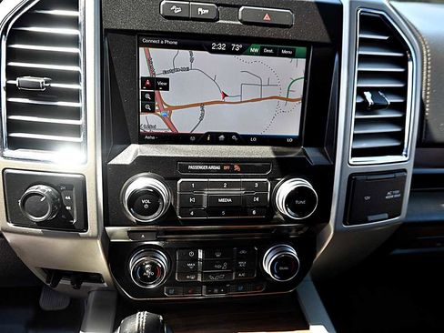 Used 2015 Ford F150 Lariat w/ Equipment Group 502A Luxury AWD/4WD image 27