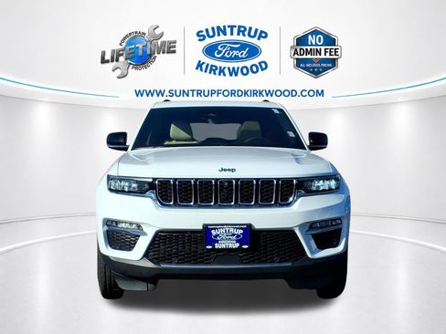 Used 2022 Jeep Grand Cherokee Limited 4xe w/ Luxury Tech Group II AWD/4WD image 36