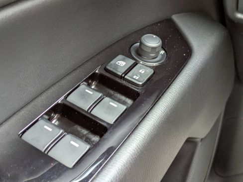 Used 2022 MAZDA CX-5 AWD 2.5 S w/ Preferred Package image 16