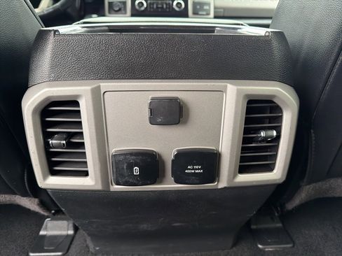 Used 2019 Ford F350 Lariat w/ Lariat Ultimate Package image 28
