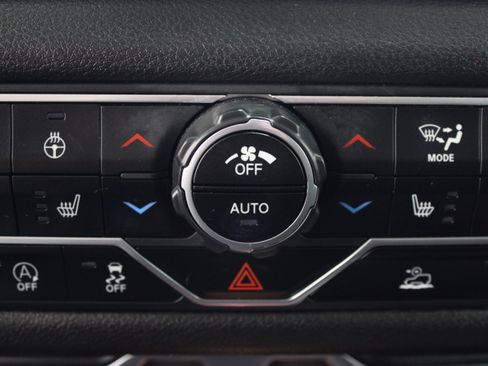 Used 2024 Jeep Gladiator Sport AWD/4WD image 23