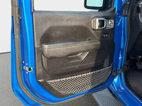 Used 2022 Jeep Gladiator Overland image 22