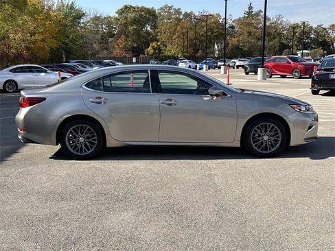 Used 2018 Lexus ES 350 w/ Premier Package image 4
