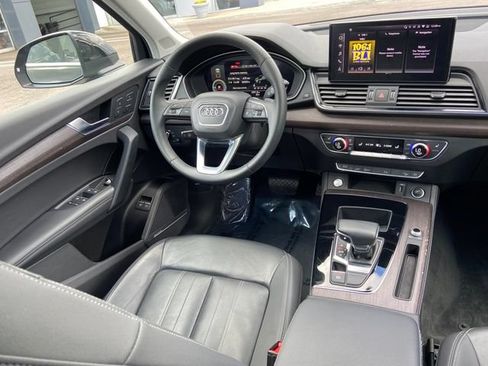 Used 2021 Audi Q5 e Premium Plus w/ Premium Plus Package AWD/4WD image 15