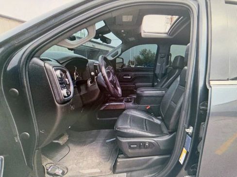 Used 2023 GMC Sierra 2500 Denali w/ Denali Ultimate Package AWD/4WD image 3