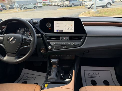 Used 2024 Lexus ES 350 w/ Premium Package image 26