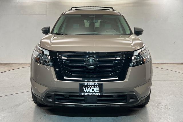Certified 2023 Nissan Pathfinder Platinum FWD image 8