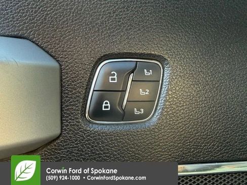 Used 2020 Ford F350 Lariat AWD/4WD image 19