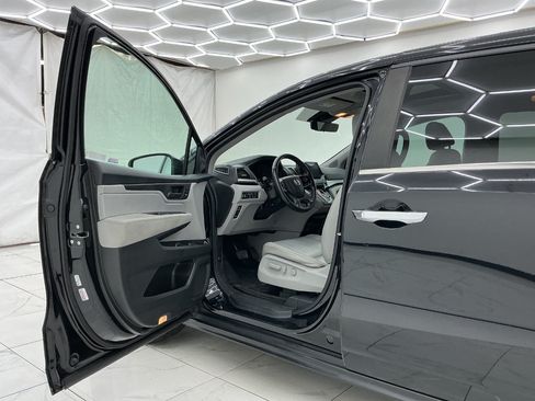 Used 2019 Honda Odyssey EX-L image 16