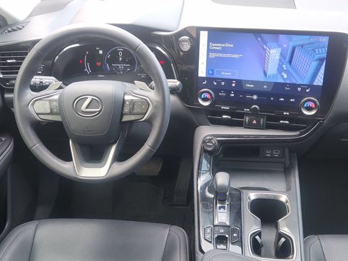 Used 2023 Lexus NX 350h AWD w/ Towing Package (2000 Lbs) image 30