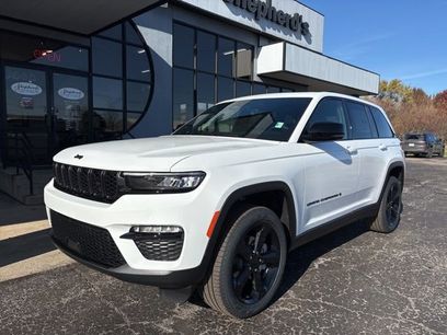 New 2025 Jeep Grand Cherokee Limited w/ Black Appearance Package