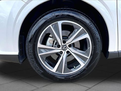 Used 2025 Lexus RX 350 Premium w/ Accessory Package (Z1) FWD image 11