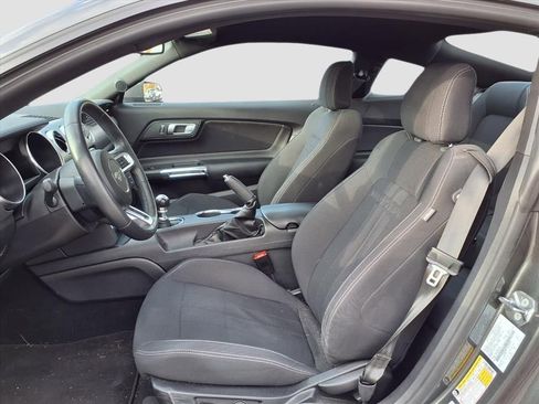 Used 2020 Ford Mustang GT image 22