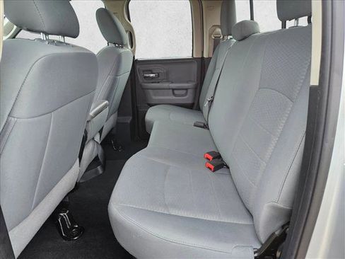 Used 2018 RAM 1500 Classic SLT image 20