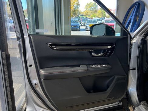 Used 2024 Honda CR-V Sport Touring image 17