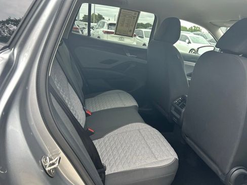 Certified 2025 Volkswagen Tiguan S FWD image 37