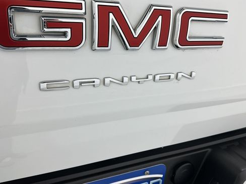 Used 2022 GMC Canyon AT4 image 27